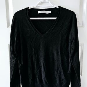Contemporaine exclusive Simon's black knit size large